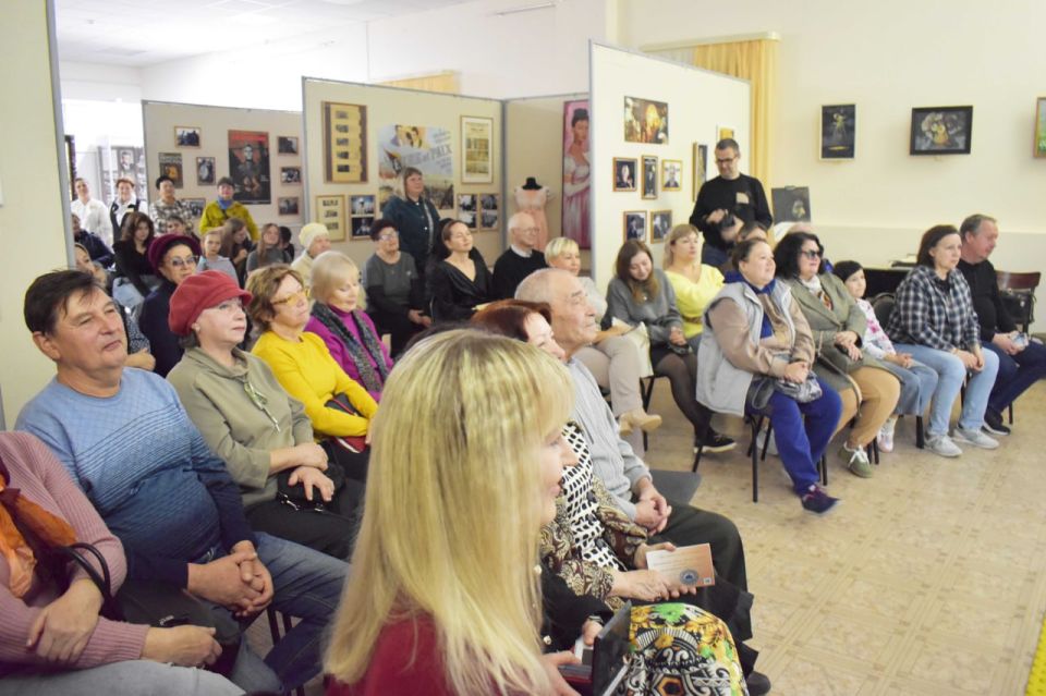 В преддверии Дня народного единства в Художественном музее им. И.А. Арзамасцева прошла Всероссийская акция – "Ночь искусств" В преддверии Дня народного единства в Художественном музее им. И.А. Арзамасцева прошла Всероссийская акция – "Ночь искусств"