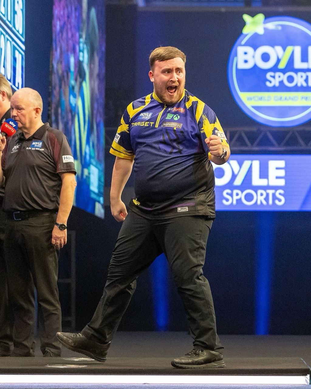 «Пивной животик» не помешал дартсмену стать самым сексуальным спортсменом мира «Пивной животик» не помешал дартсмену стать самым сексуальным спортсменом мира