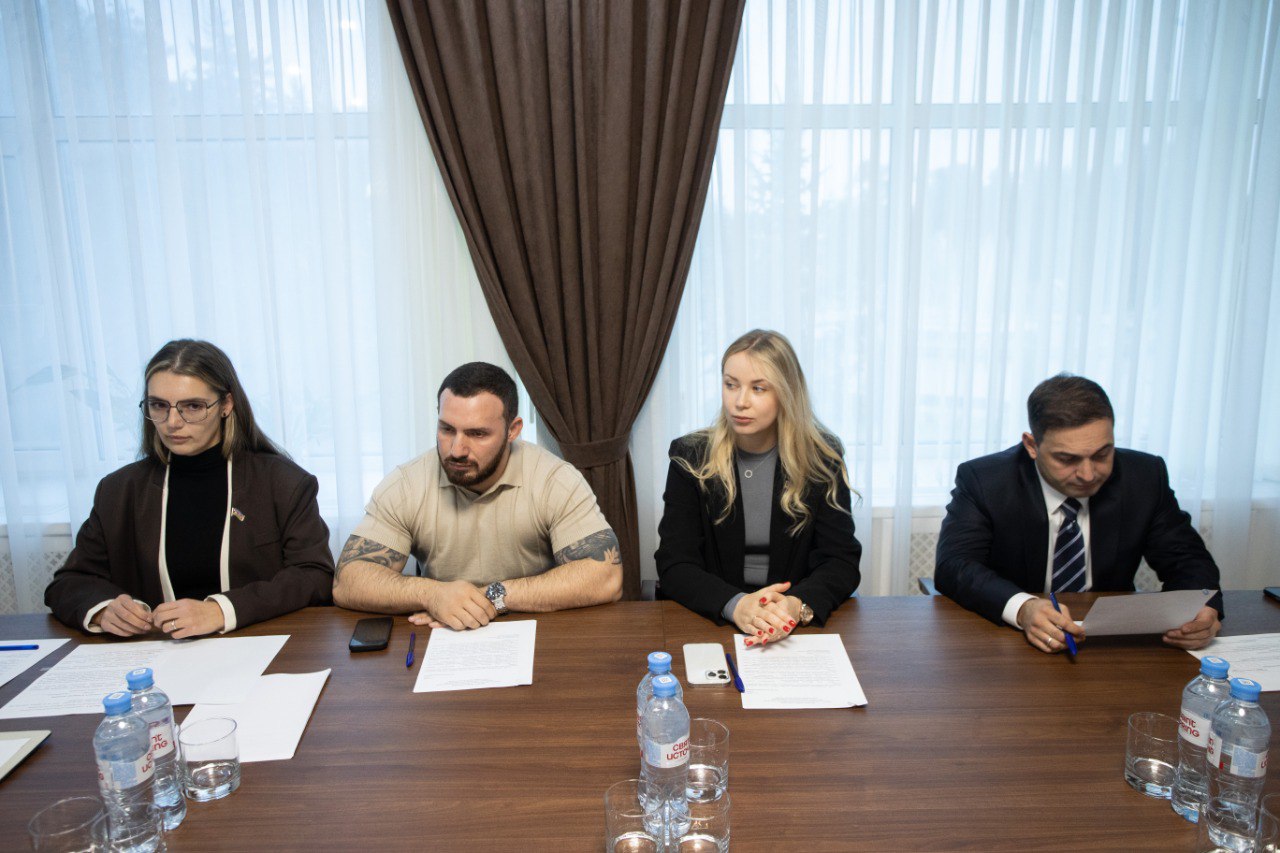 В Анапе прошло первое собрание молодых депутатов при Совете пятого созыва В Анапе прошло первое собрание молодых депутатов при Совете пятого созыва