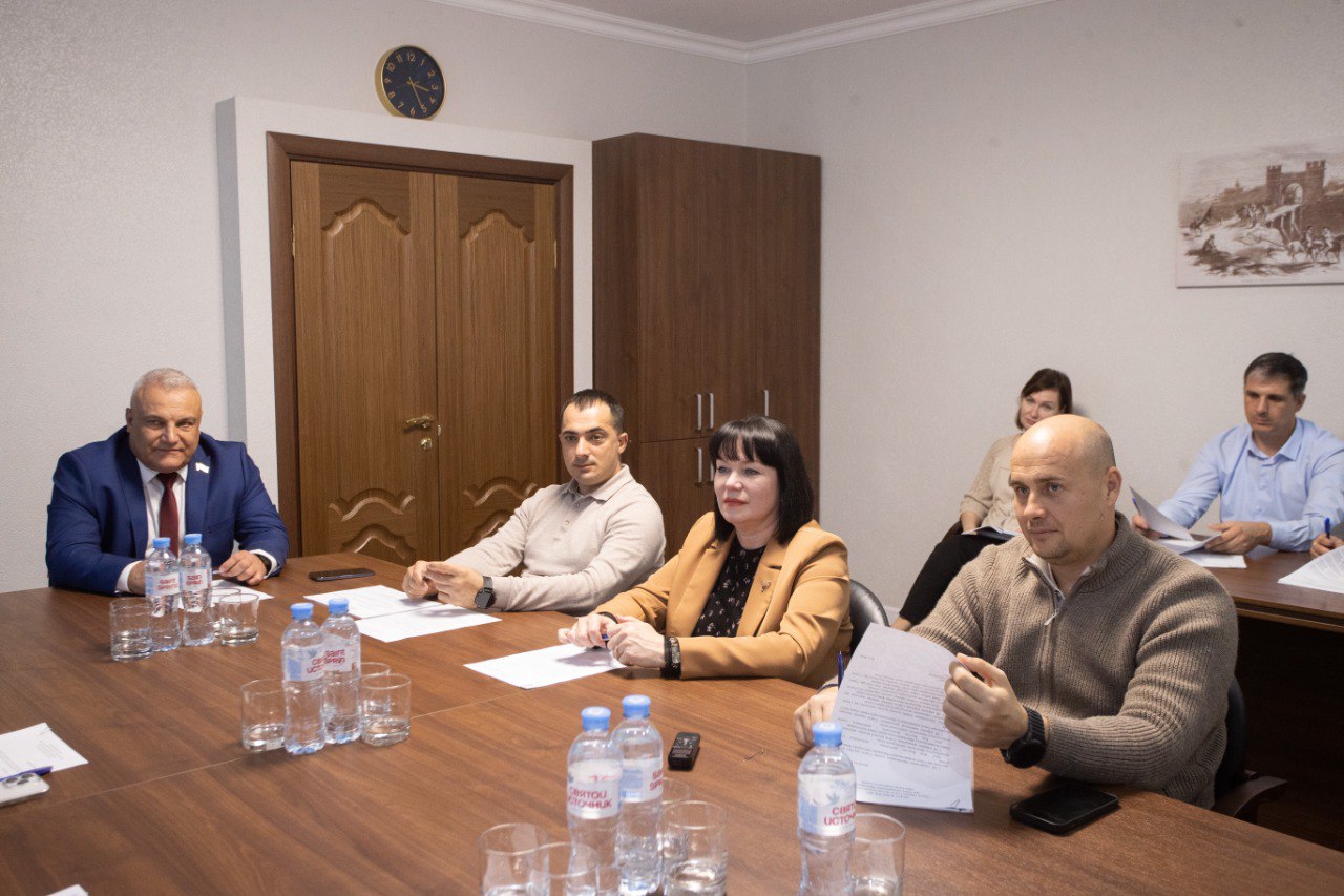 В Анапе прошло первое собрание молодых депутатов при Совете пятого созыва В Анапе прошло первое собрание молодых депутатов при Совете пятого созыва