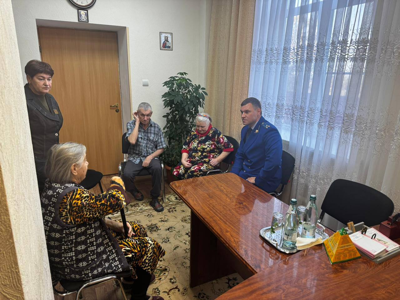 Заместителем прокурора края проведен выездной прием граждан в доме-интернате для престарелых и инвалидов Заместителем прокурора края проведен выездной прием граждан в доме-интернате для престарелых и инвалидов