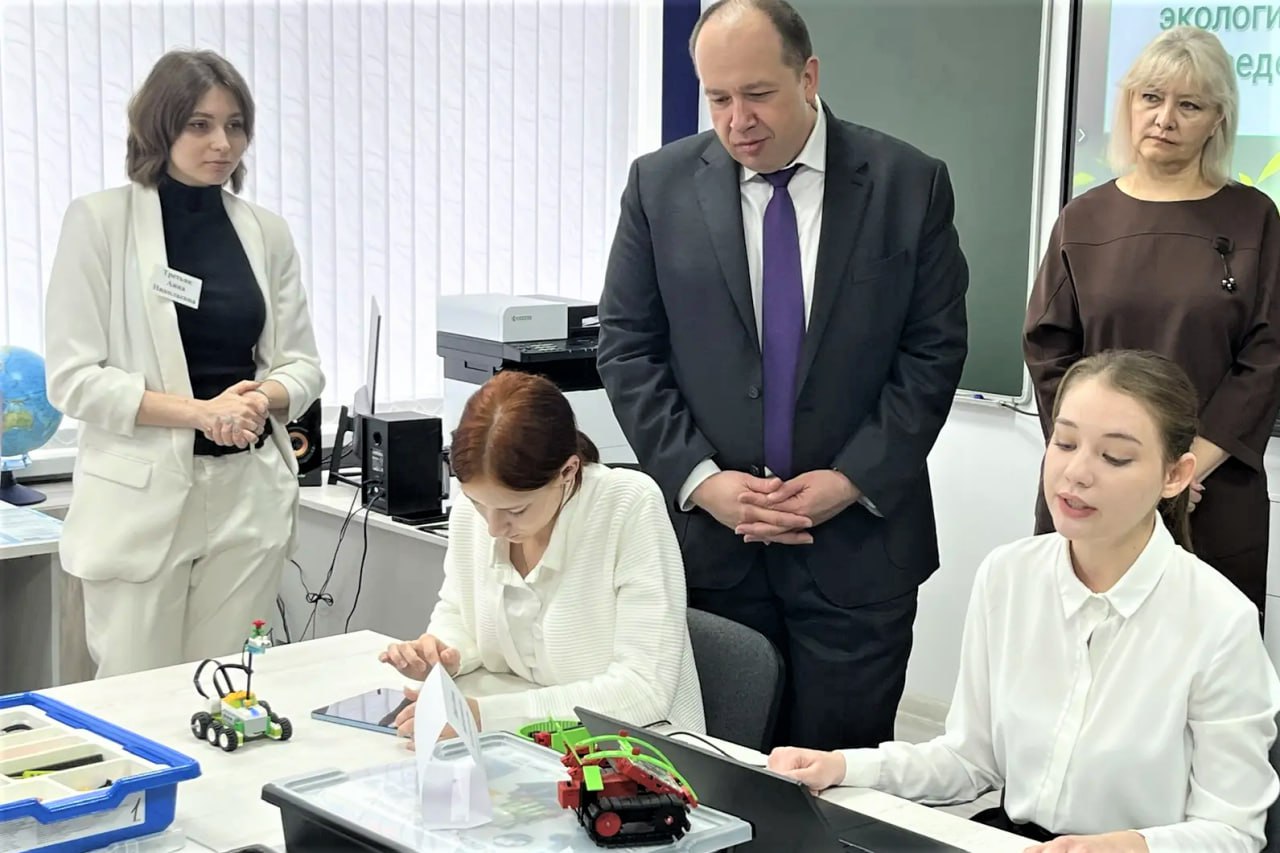 В Ленинградском социально-педагогическом колледже открыли учебные мастерские по компетенции «Преподавание в младших классах» В Ленинградском социально-педагогическом колледже открыли учебные мастерские по компетенции «Преподавание в младших классах»