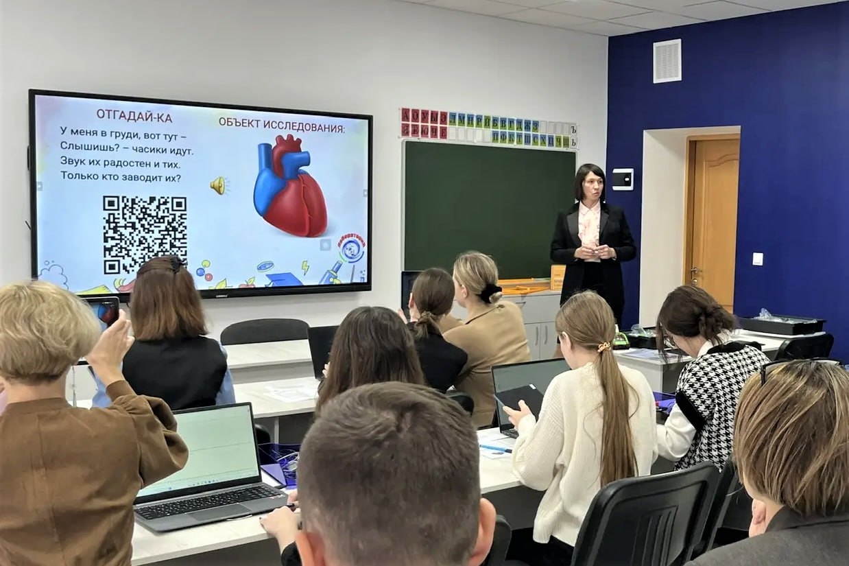 В Ленинградском социально-педагогическом колледже открыли учебные мастерские по компетенции «Преподавание в младших классах» В Ленинградском социально-педагогическом колледже открыли учебные мастерские по компетенции «Преподавание в младших классах»