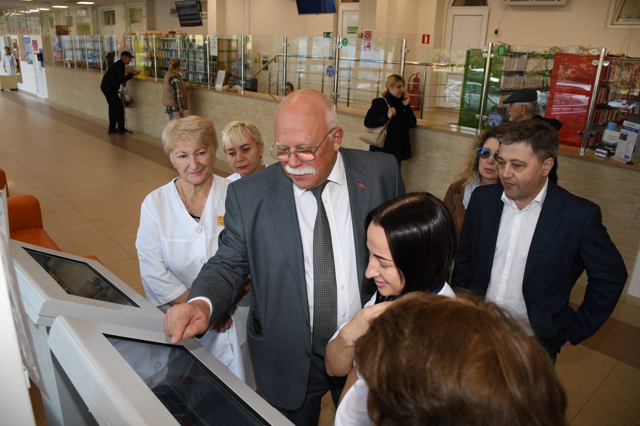 Зампредседателя ЗСК – председатель комитета по вопросам здравоохранения и соцзащиты населения Николай Петропавловский провел выездное мероприятие рабочей группы в Белореченском районе