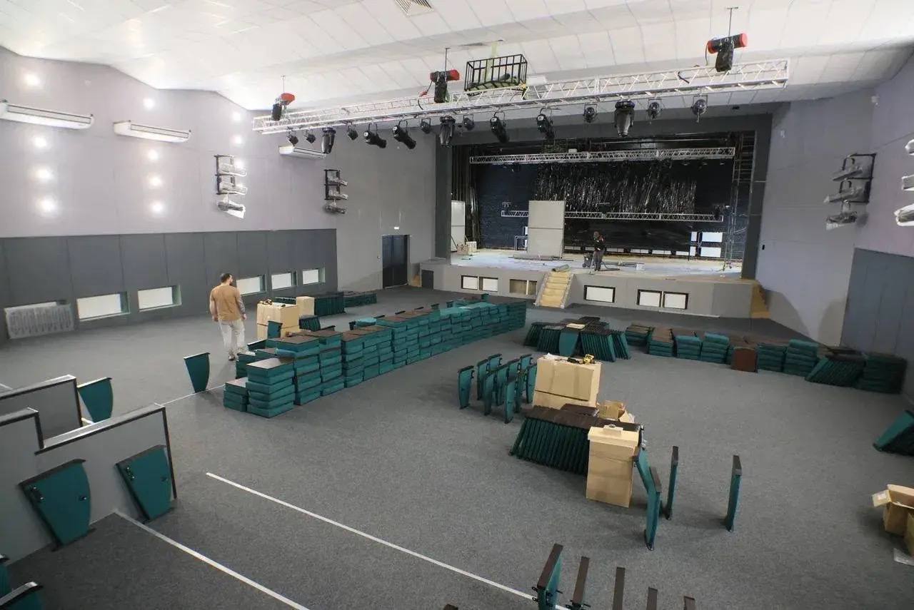 В Доме культуры и спорта станицы Елизаветинской завершается капитальный ремонт актового зала В Доме культуры и спорта станицы Елизаветинской завершается капитальный ремонт актового зала