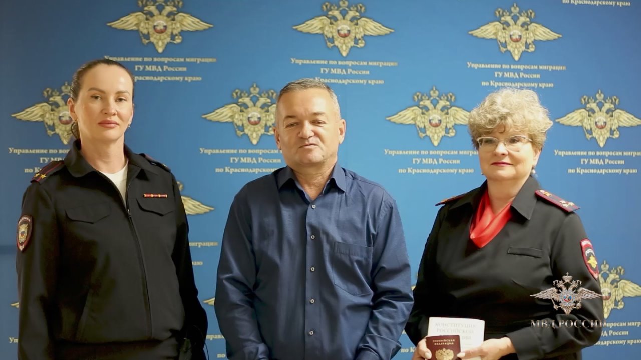 Ирина Волк: В начале июля я рассказывала о том, что участнику проекта «Не один на один» гражданину Казахстана Алексею Смагину предоставлено временное убежище на территории нашей страны