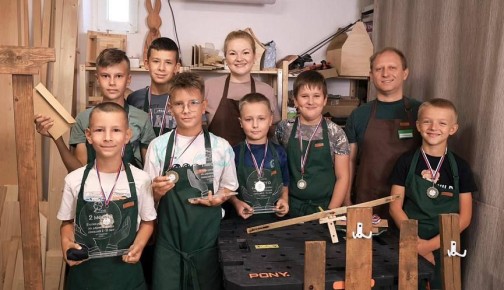 Рукоделие, столярное дело и гончарное искусство: история успеха студии «Рукотвор»