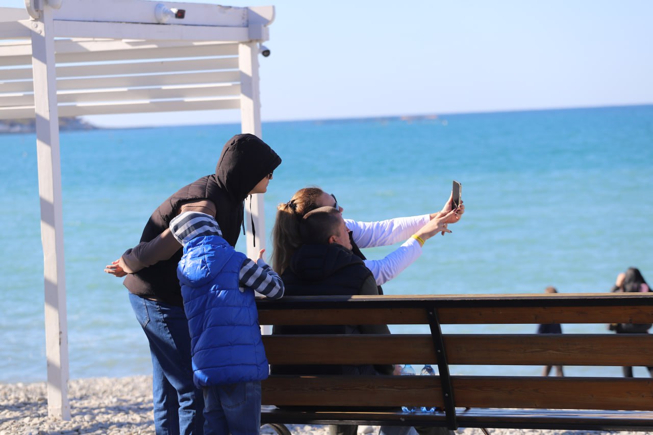 В эти выходные на зимних пляжах курорта гостей ждут спортивные и творческие программы В эти выходные на зимних пляжах курорта гостей ждут спортивные и творческие программы