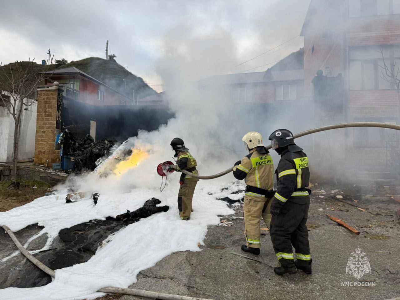 Вертолет с туристами разбился в Дагестане Вертолет с туристами разбился в Дагестане
