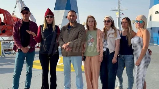 Пассажиры парома Трабзон — Сочи третьи сутки не могут сойти на берег, запаса еды хватит на 10 дней