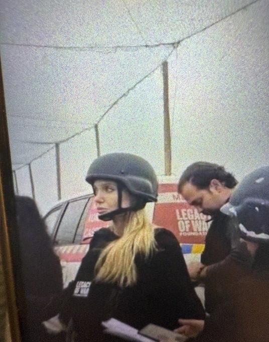 Джоли приехала в оккупированный Херсон поспекулировать на войне, но нарвалась на суровую реальность