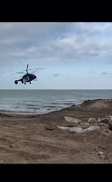 Момент авиакатастрофы в Дагестане, предположительно, на видео