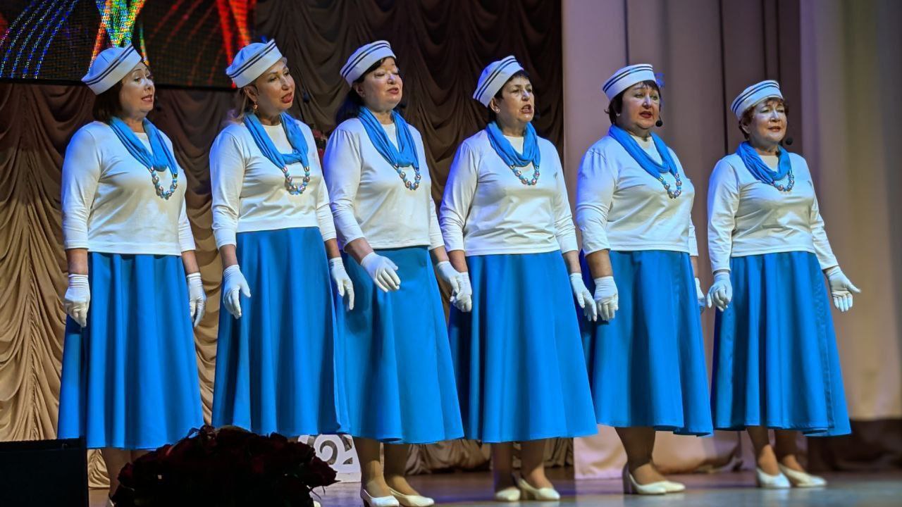 Анапское литературное объединение «Парус» отметило 60-летие Анапское литературное объединение «Парус» отметило 60-летие