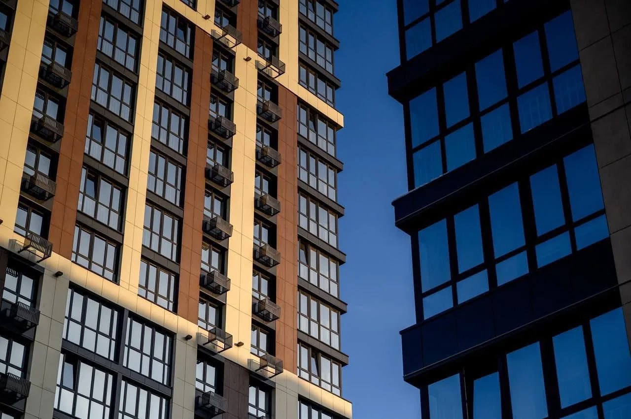 Более 300 молодых семей Кубани обрели собственное жилье благодаря господдержке в 2025