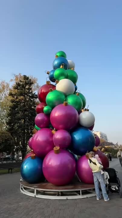 До Красной доехал главный символ Нового года