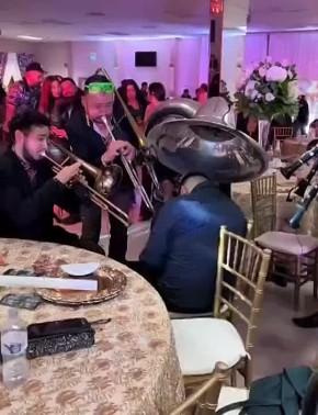 Админ и его будильники в середине недели