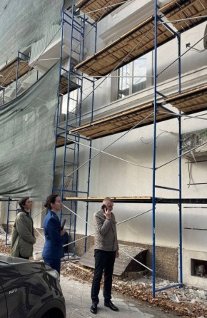Прокуратурой Центрального административного округа г. Краснодара проверен ход выполнения работ в многоквартирных домах в рамках краткосрочного плана капитального ремонта на 2025 год