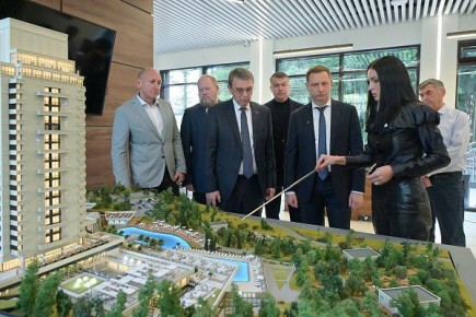 Глава Сочи Андрей Прошунин: «В Центральном районе открыли после капремонта обновленный парк-отель»