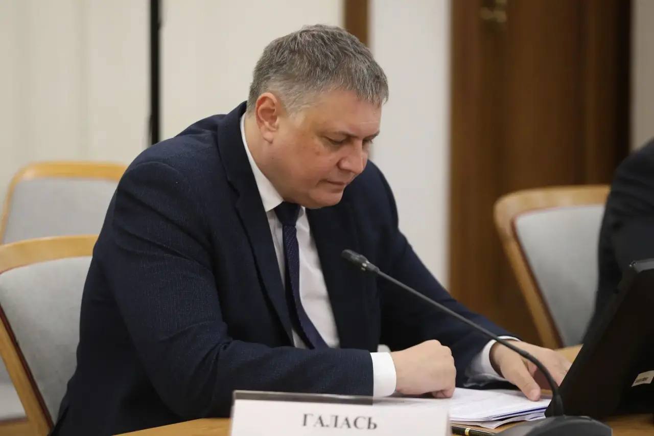 Вениамин Кондратьев: На совещании обсудили текущую ситуацию по социально-экономическому развитию края Вениамин Кондратьев: На совещании обсудили текущую ситуацию по социально-экономическому развитию края