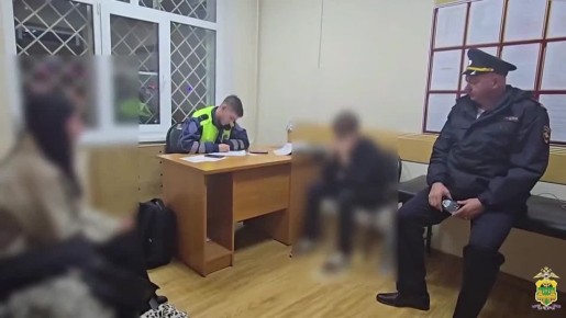 Школьник поехал кататься со своей подругой на угнанном у матери Range Rover — но "покатушки" продлились недолго