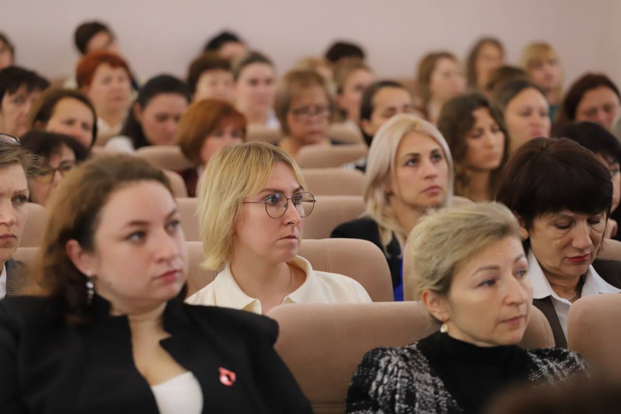 Алексей Богодистов: Сегодня провели расширенное заседание комиссии по делам несовершеннолетних Алексей Богодистов: Сегодня провели расширенное заседание комиссии по делам несовершеннолетних