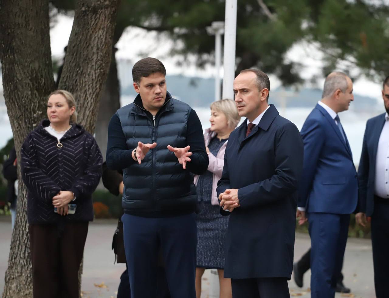 В Геленджике протестировали первого кубанского коммунального робота В Геленджике протестировали первого кубанского коммунального робота