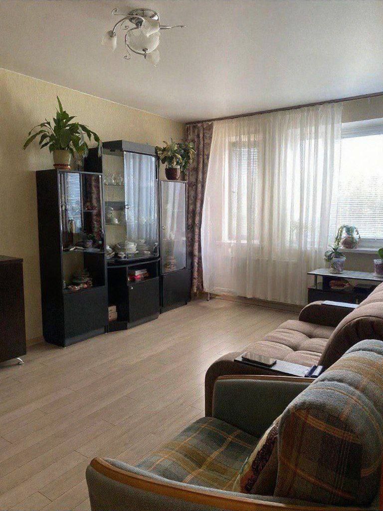 Пенсионерка из Питера украла квартиру за 8,5 млн Пенсионерка из Питера украла квартиру за 8,5 млн