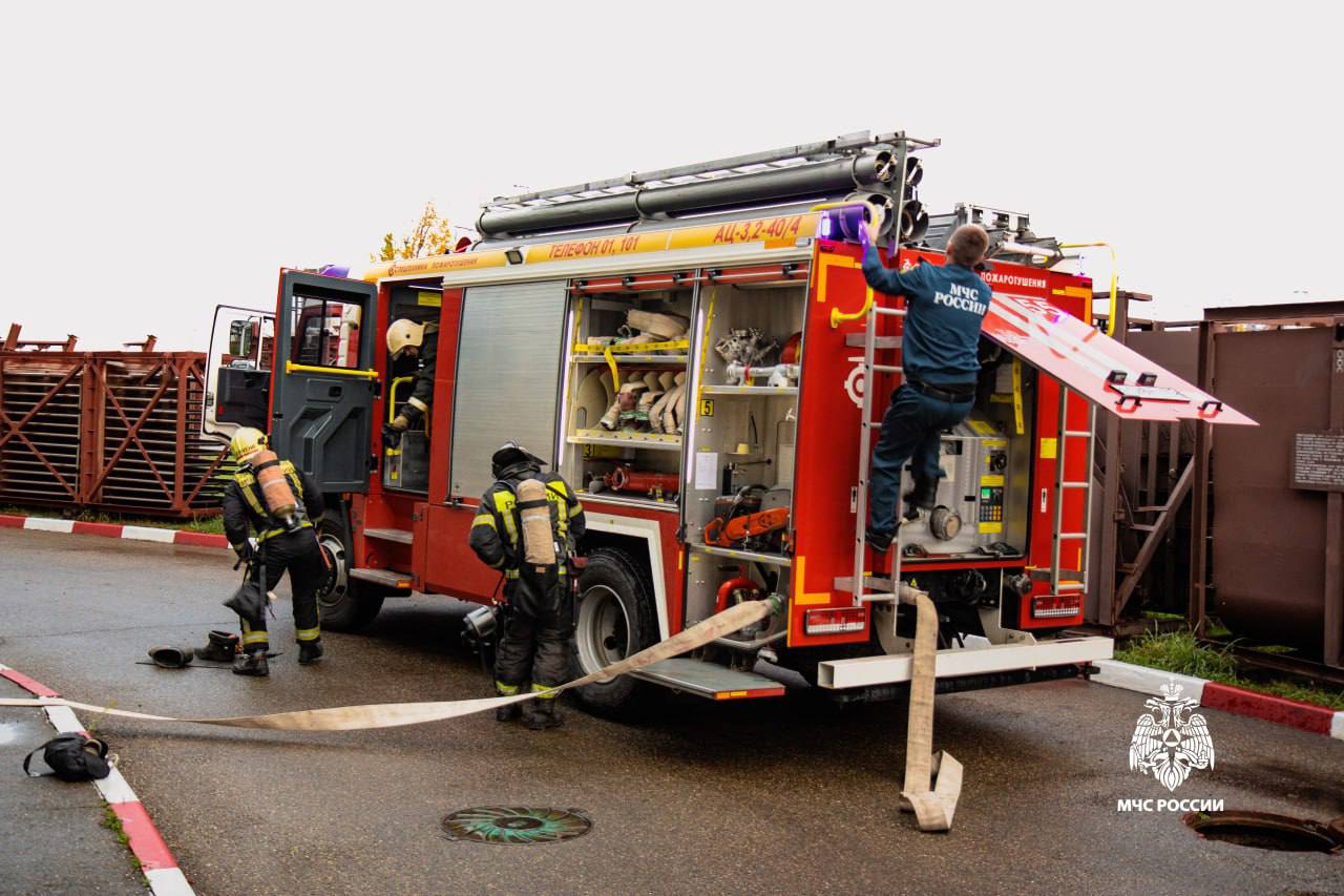Пожарно-тактические учения успешно завершены для личного состава Главного управления! Пожарно-тактические учения успешно завершены для личного состава Главного управления!
