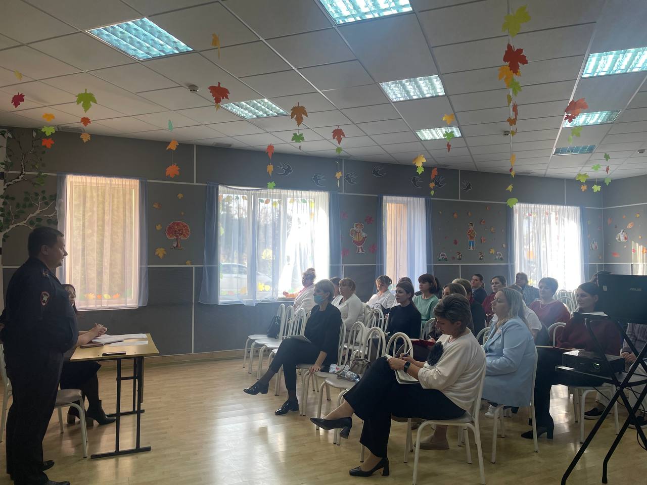 Сотрудники Госавтоинспекции Усть-Лабинского района провели рабочую встречу с директорами образовательных учреждений Сотрудники Госавтоинспекции Усть-Лабинского района провели рабочую встречу с директорами образовательных учреждений