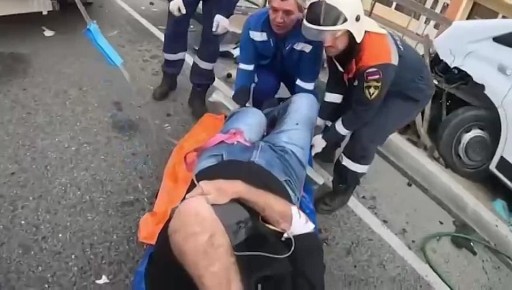 Вонзилась в плоть. На автовокзале в Джубге случилась жуткая авария