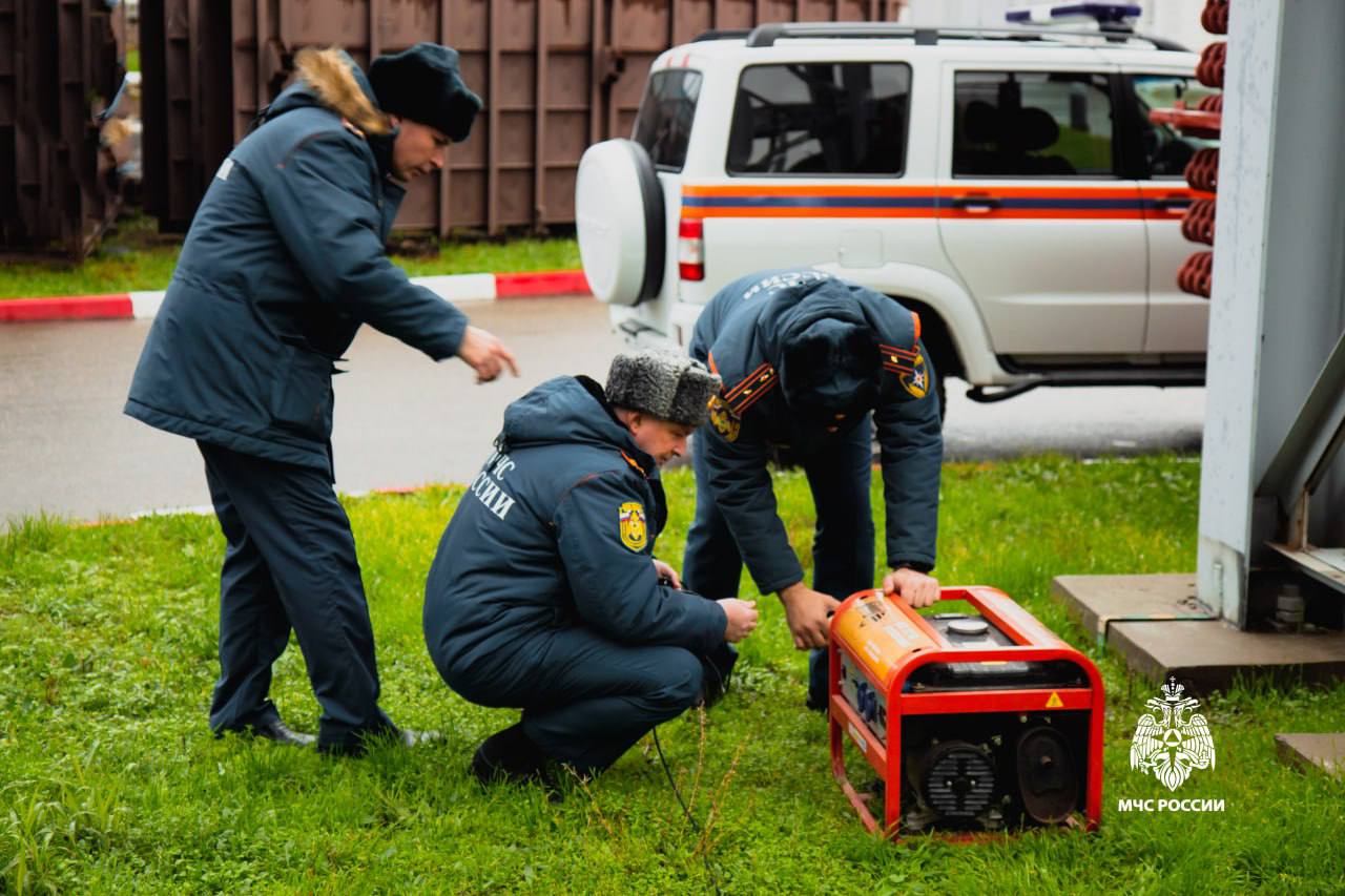 Пожарно-тактические учения успешно завершены для личного состава Главного управления! Пожарно-тактические учения успешно завершены для личного состава Главного управления!