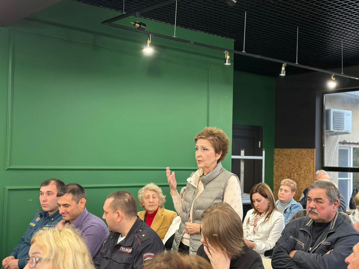 В Сочи прошла встреча с жителями микрорайона Магри В Сочи прошла встреча с жителями микрорайона Магри