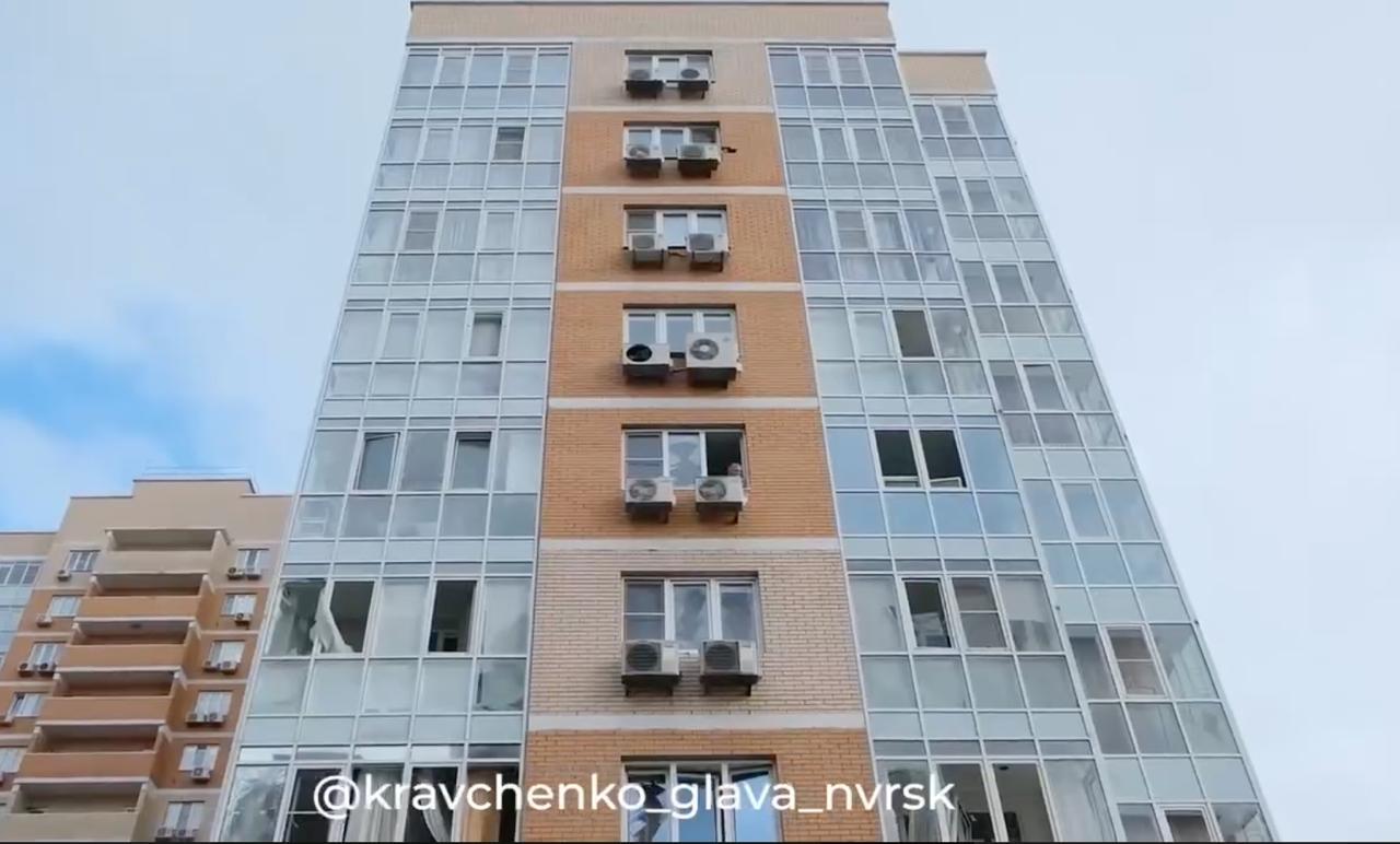 Режим ЧС ввели в Новороссийске после ночной атаки украинских беспилотников Режим ЧС ввели в Новороссийске после ночной атаки украинских беспилотников