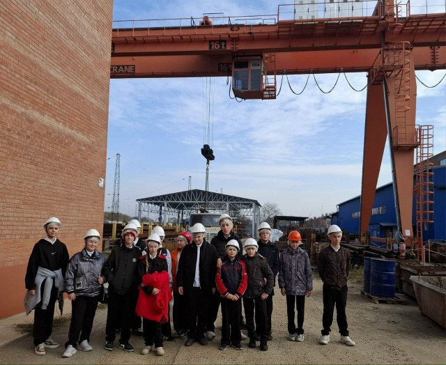 АРМАВИРСКИЕ ШКОЛЬНИКИ ПРОДОЛЖАЮТ ЗНАКОМИТЬСЯ С РАБОЧИМИ ПРОФЕССИЯМИ