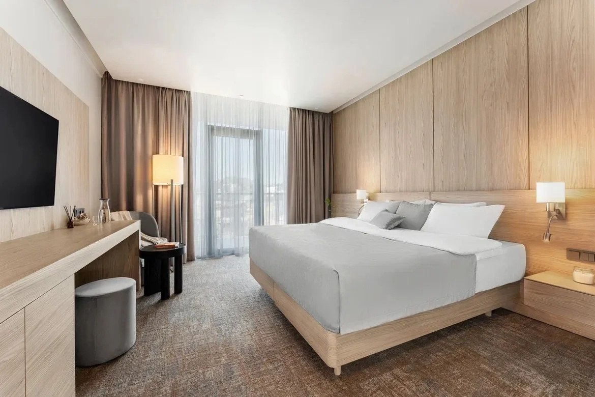 Вениамин Кондратьев: В Сочи к открытию готовится первая здравница, которую построили на курорте за последние 25 лет Вениамин Кондратьев: В Сочи к открытию готовится первая здравница, которую построили на курорте за последние 25 лет