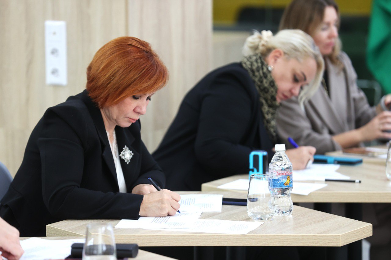 Для создания среды «бесшовного» образования в Анапе разработали дорожную карту Для создания среды «бесшовного» образования в Анапе разработали дорожную карту