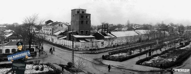 Как раньше выглядела главная городская площадь Краснодара?