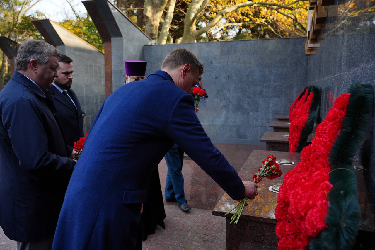 Андрей Кравченко: Сегодня в Новороссийске с рабочей поездкой находятся заместитель Министра природных ресурсов и экологии Российской Федерации Евгений Владимирович Марков и заместитель Губернатора Кубани Александр... Андрей Кравченко: Сегодня в Новороссийске с рабочей поездкой находятся заместитель Министра природных ресурсов и экологии Российской Федерации Евгений Владимирович Марков и заместитель Губернатора Кубани Александр...