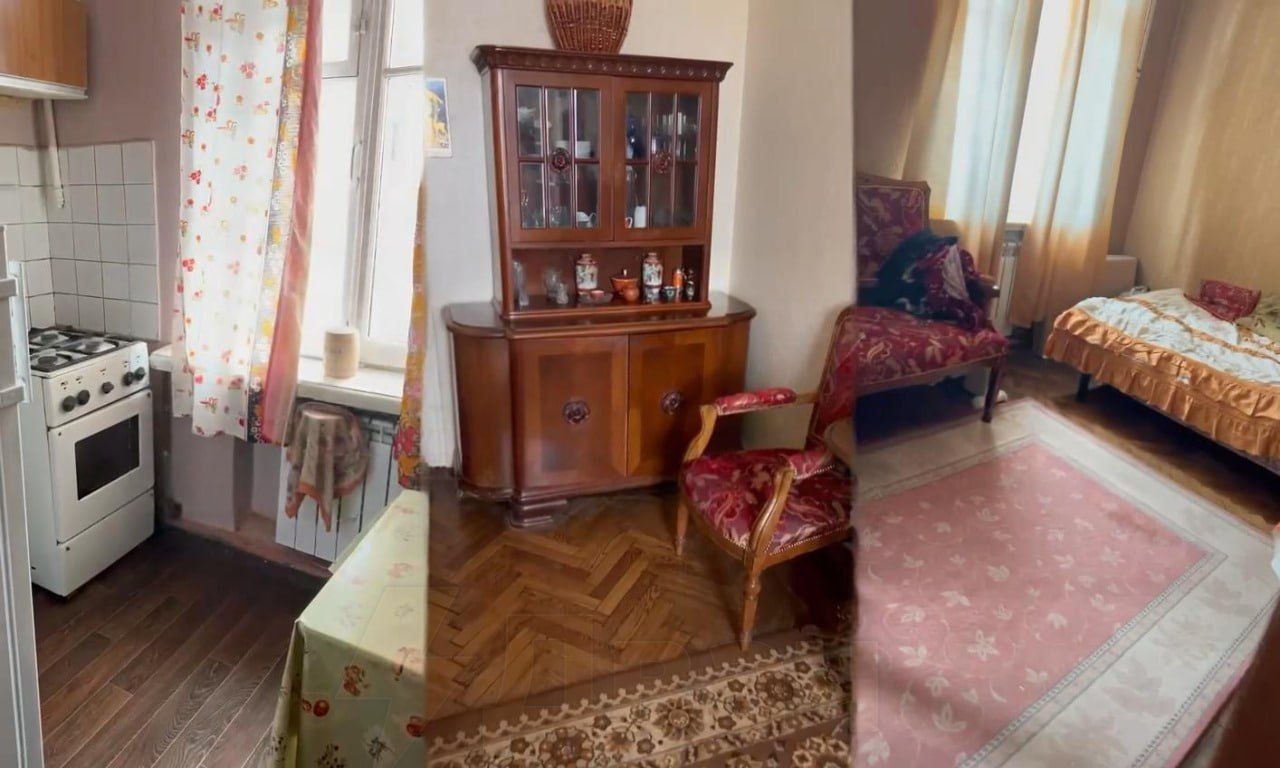 Пенсионерка из Москвы отказалась съезжать из проданной квартиры, так как её обманули мошенники, когда она была «сама не своя»