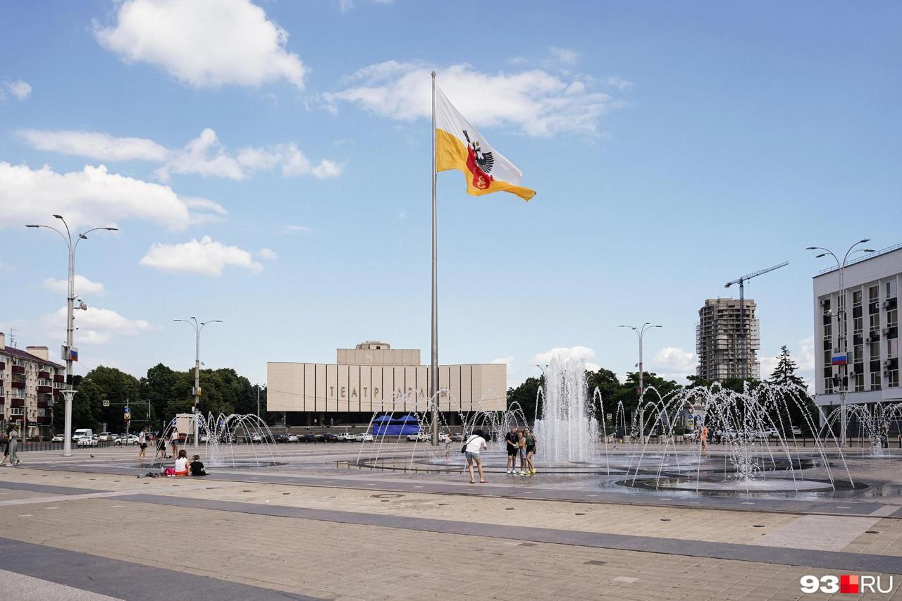 Как раньше выглядела главная городская площадь Краснодара? Как раньше выглядела главная городская площадь Краснодара?