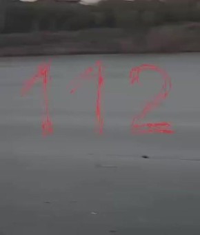 В Красноярске прошла сходка «отцов года»: папаши вышли с колясками на неокрепший лед