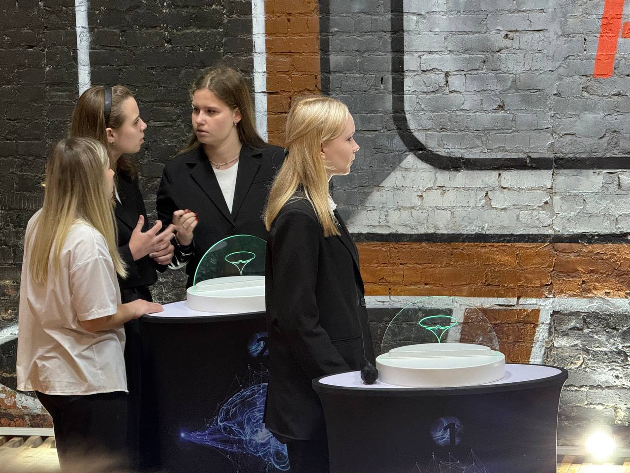 В Отделе по делам молодежи провели интеллектуальную битву «Должен знать каждый» В Отделе по делам молодежи провели интеллектуальную битву «Должен знать каждый»