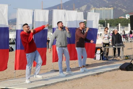 В Геленджике зимние пляжи «зажигают»!