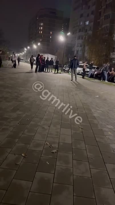 В массовой драке школьнику разбили голову бутылкой