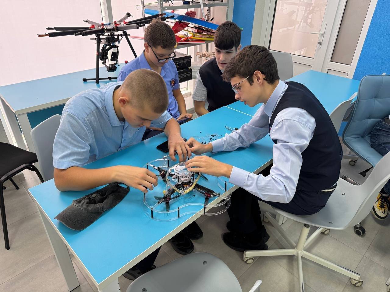 Андрей Кравченко: В Новороссийске стремительно набирает популярность дрон-рейсинг, вовлекая в свои ряды все больше юных жителей Андрей Кравченко: В Новороссийске стремительно набирает популярность дрон-рейсинг, вовлекая в свои ряды все больше юных жителей