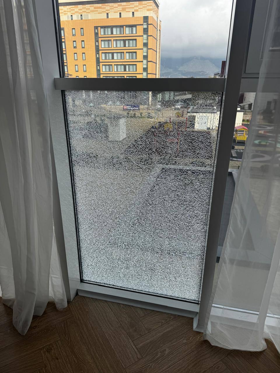 В Новороссийске продолжаются восстановительные работы в пострадавших квартирах В Новороссийске продолжаются восстановительные работы в пострадавших квартирах