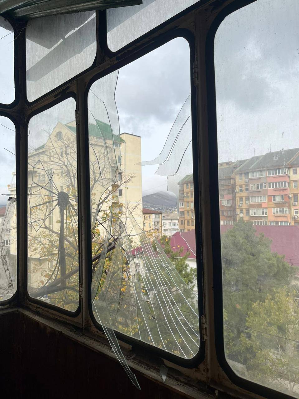 В Новороссийске продолжаются восстановительные работы в пострадавших квартирах В Новороссийске продолжаются восстановительные работы в пострадавших квартирах