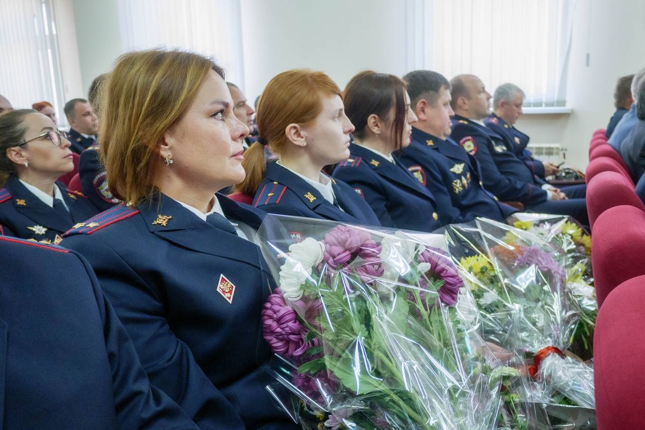 В Краснодаре состоялось торжественное мероприятие, посвященное 102-летию службы участковых уполномоченных полиции В Краснодаре состоялось торжественное мероприятие, посвященное 102-летию службы участковых уполномоченных полиции