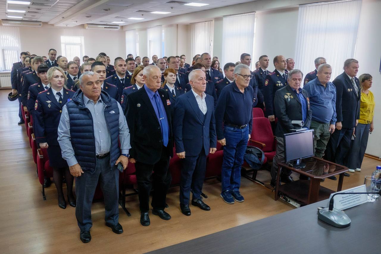 В Краснодаре состоялось торжественное мероприятие, посвященное 102-летию службы участковых уполномоченных полиции В Краснодаре состоялось торжественное мероприятие, посвященное 102-летию службы участковых уполномоченных полиции