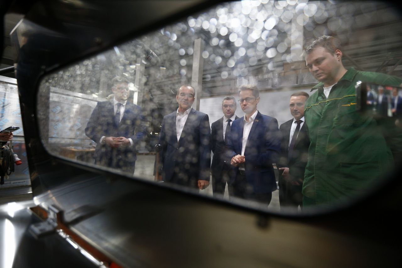 Вениамин Кондратьев посетил одно из ведущих в Краснодарском крае производств пищевого оборудования Вениамин Кондратьев посетил одно из ведущих в Краснодарском крае производств пищевого оборудования